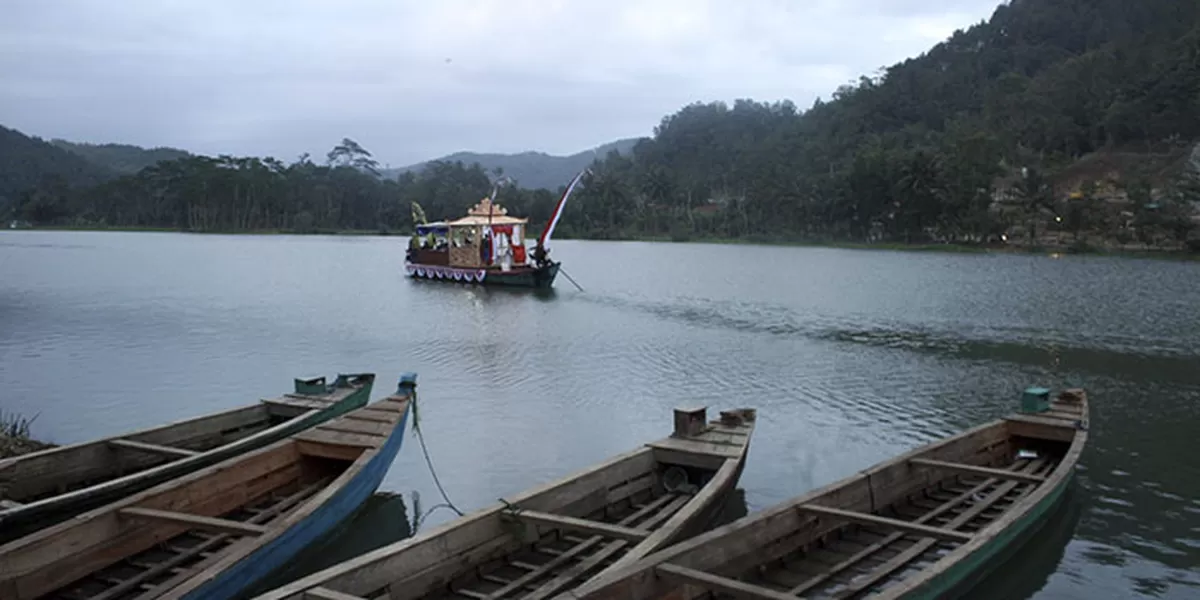 Sungai Lentong: Surga Hiburan di Tengah Kehidupan Cilacap